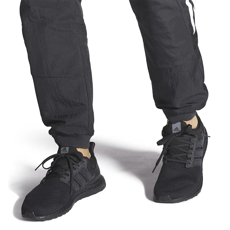 Men's Ultraboost 1.0 Black/Black - Image 4