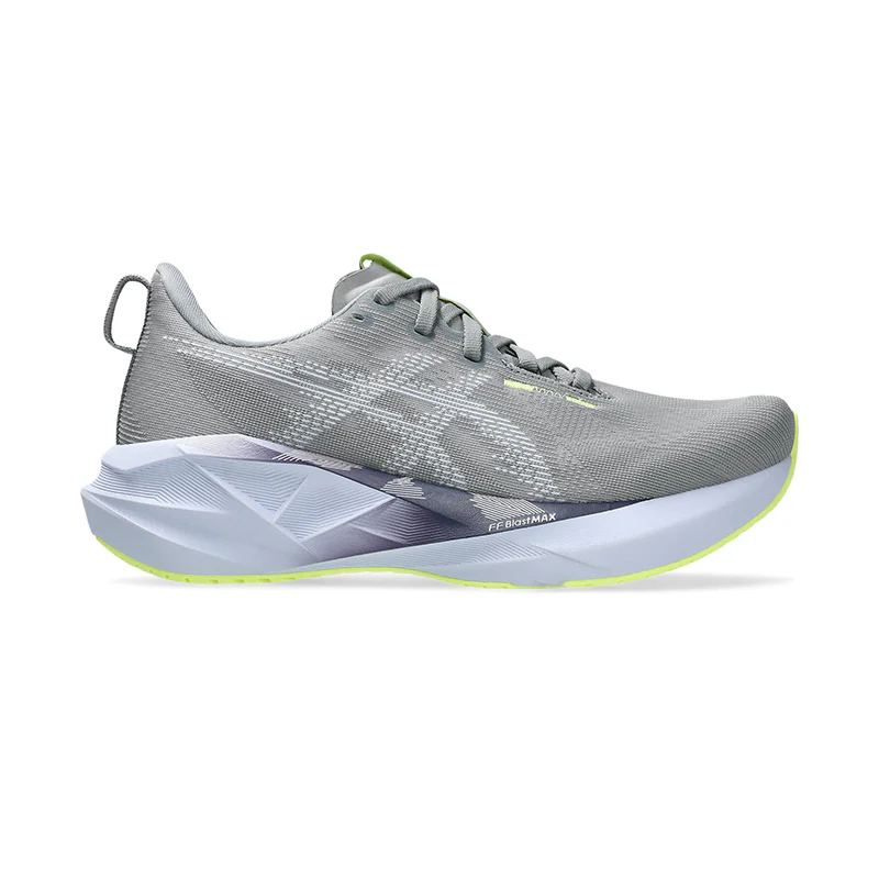 Women's Novablast 5 Gravel/Blue Fade - Image 3