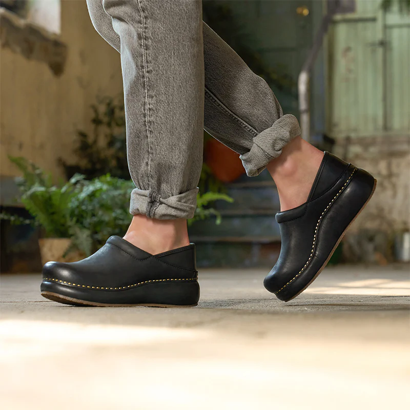Women's Platform Pro Clog Black Burnished Nubuck - Image 4