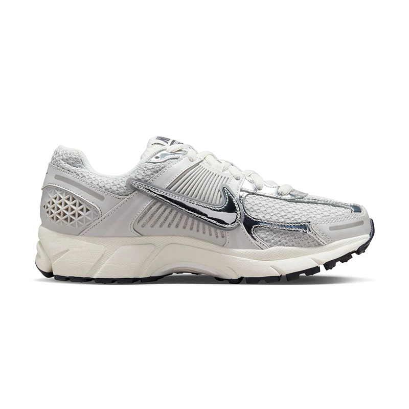Women's Vomero 5 Photon Dust/Chrome - Image 3